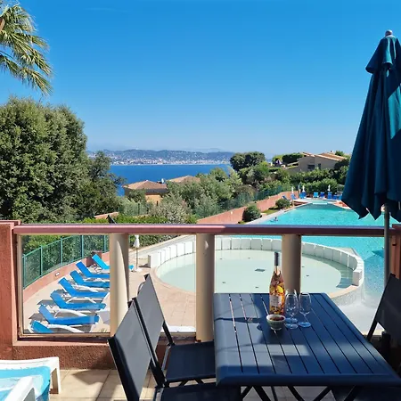 Superbe Vue Sur Et Piscine Théoule-sur-Mer